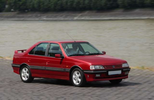 Már elkelt, de még kipróbáltuk – Peugeot 405 Mi16 használtteszt