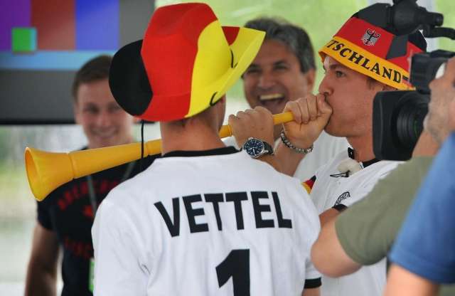 Rosberg: előbb nyerjen a Nationalelf, aztán én