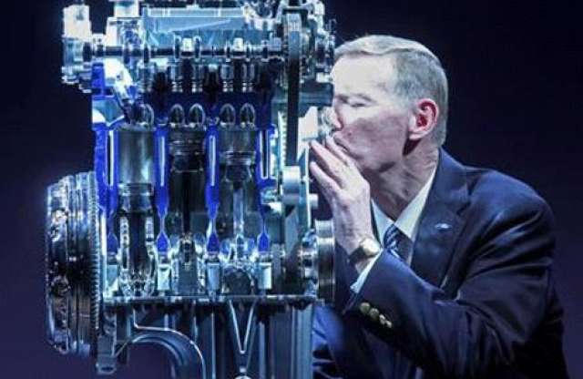 Már megint a Ford háromhengerese az Év Motorja