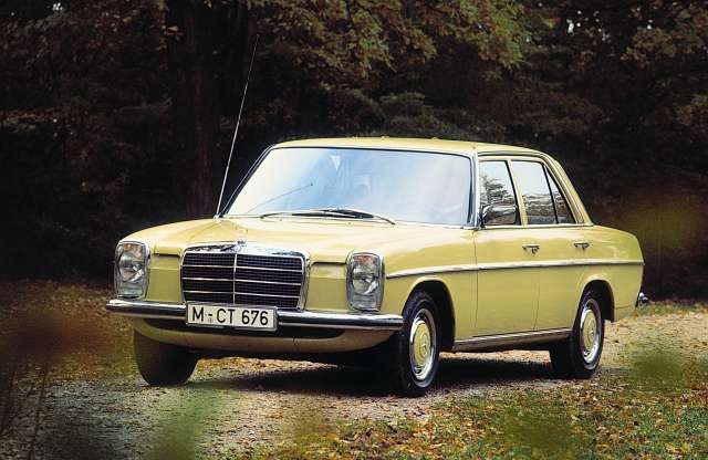 40 éves a világ első öthengeres autója, a Mercedes 240D 3.0