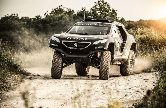 Már túrja a sarat a Peugeot 2008 DKR