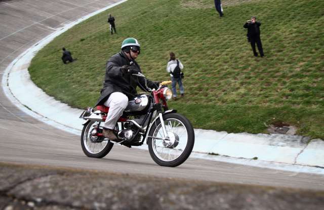 Újra Velodrom Millenáris