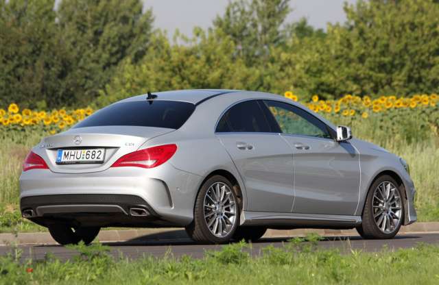 Rekordfélévet zárt a Mercedes