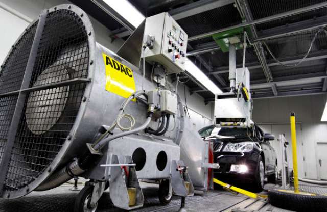 Mennyire átverés a gyári fogyasztás? ADAC EcoTest