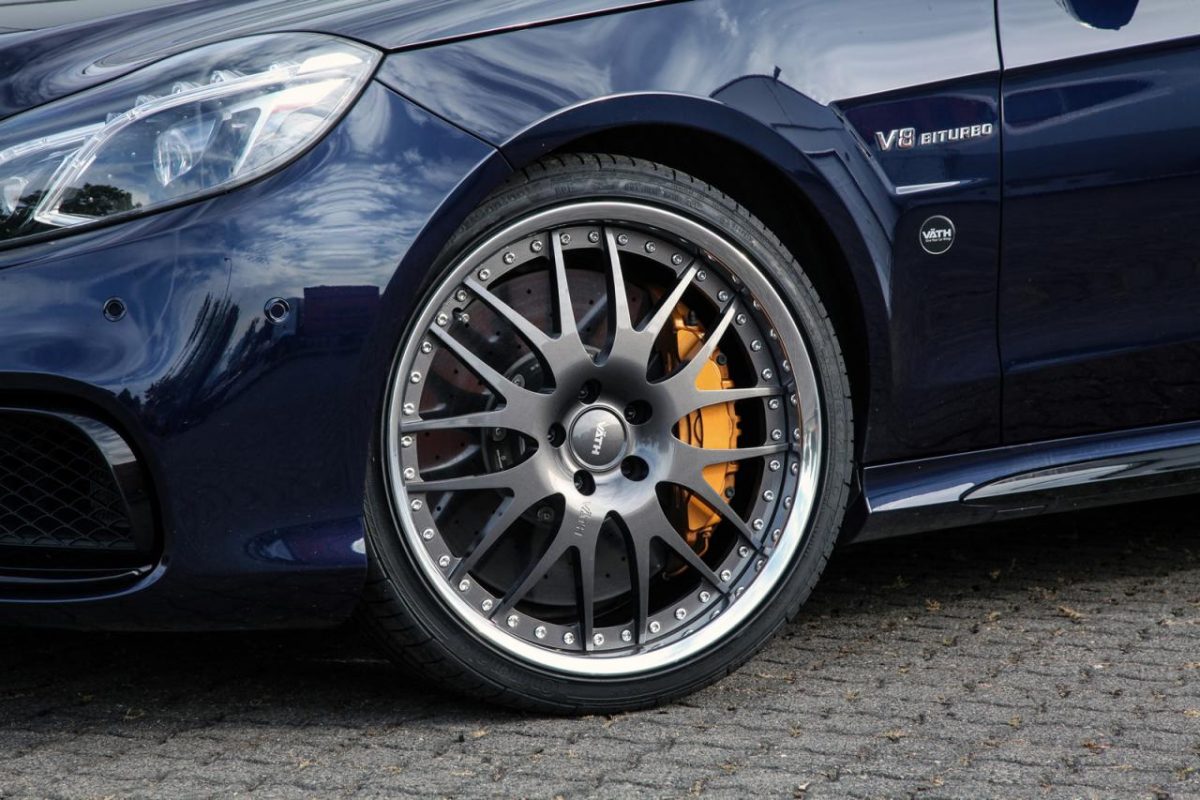 MERCEDES-BENZ E 63 AMG