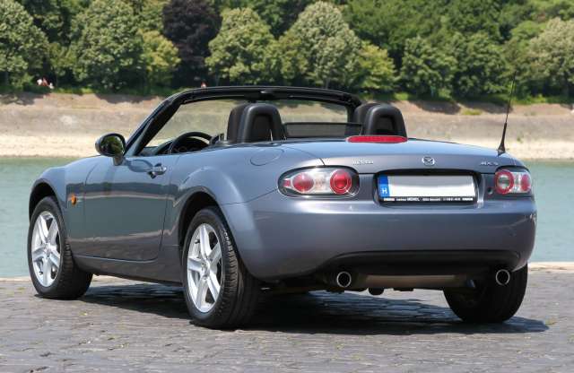 Utódlási pánik: Mazda MX-5 használtteszt