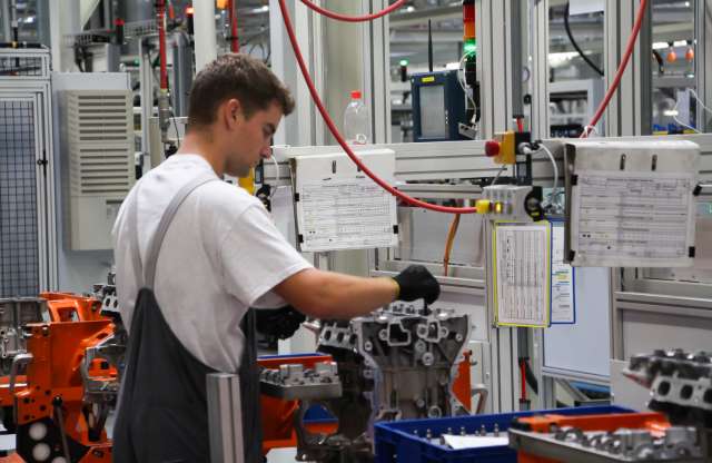 Szentgotthárdon már készül az új, háromhengeres Opel motor