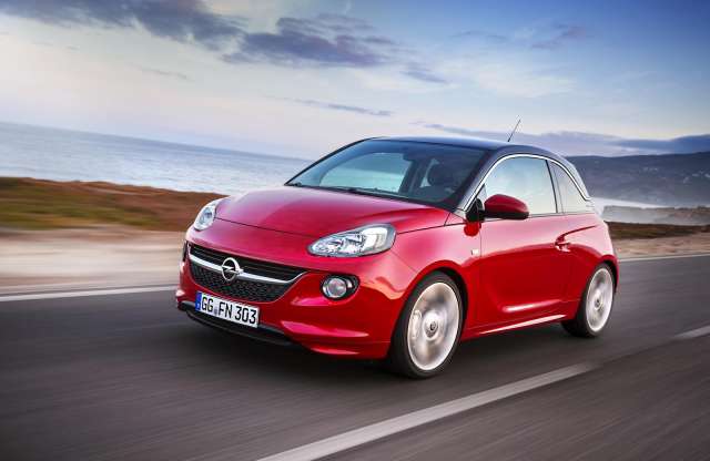 Erre varrjunk gombot: olcsó almárkát hozna az Opel