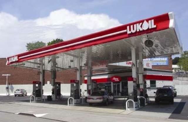 Vajon mi lesz az olcsó Lukoil-kutak helyén?