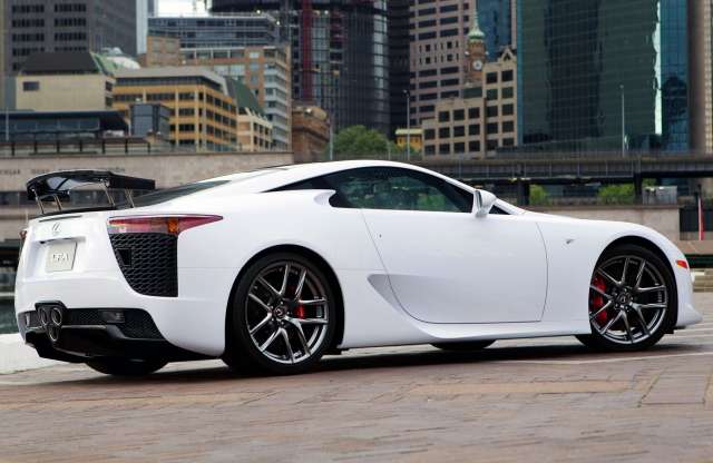 A világ megérdemli az új Lexus LFA-t