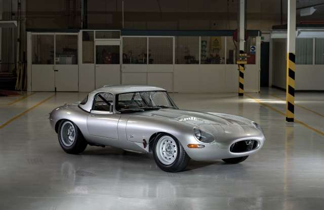 Ilyen a vadiúj, de igazából 50 éves Jaguar E-Type