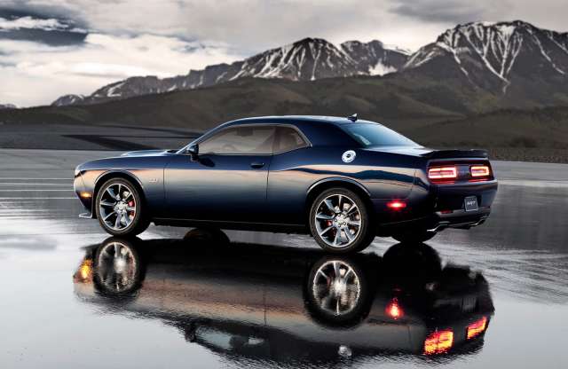 Mennyibe is kerül egy Dodge Challenger SRT Hellcat?