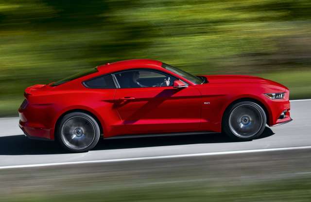 Már megint a Mustangért izgulunk, most a fogyasztása miatt