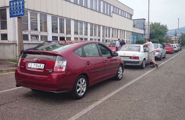 Pörög a használtautó-import, nem úgy a regisztráció