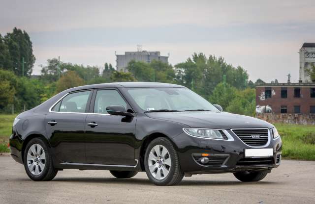 Egy fenék, s ami előtte van. Saab 9-5 használtteszt