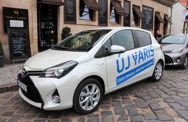 Próbáld ki, dalolj, nyerj koncertjegyet - itt az új Toyota Yaris
