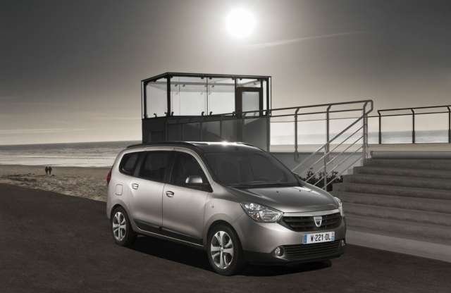 Túl sok a Dacia, egynek mennie kell!