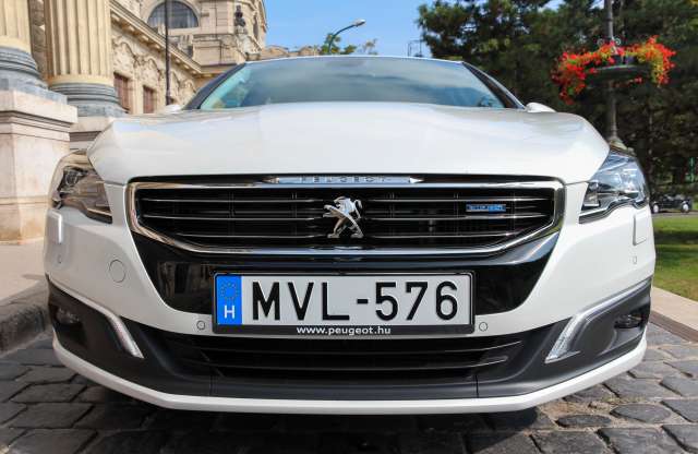 Magyarul beszél: megújult a Peugeot 508