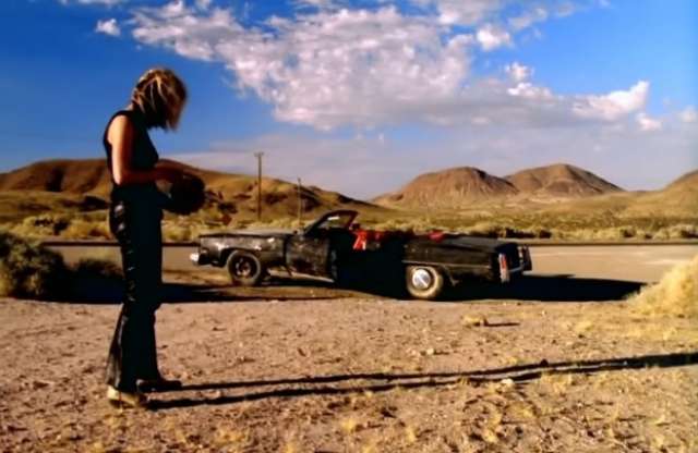 A zene, vagy az autó a fontosabb a klipekben?