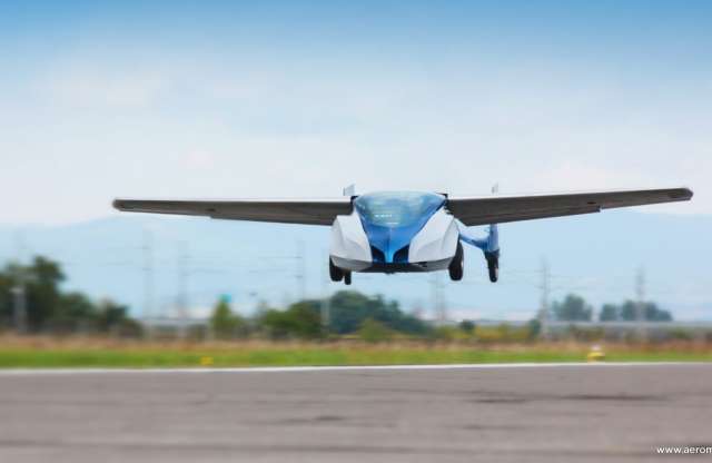 A repülő autóé a jövő?