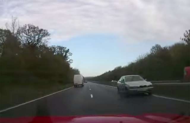 Autópályán ment szembe a forgalommal - videón az incidens