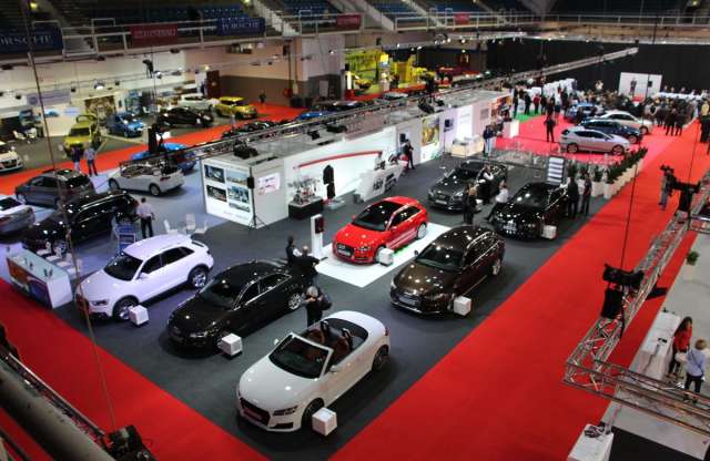 Autószalon tesztvezetési lehetőséggel a SYMA csarnokban