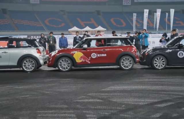 Ezt csináld utána! Megdőlt a szűk parkolás rekordja