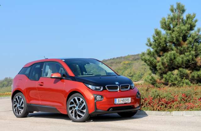 A BMW i3 nyerte az „Év Zöld Autója 2015” díjat