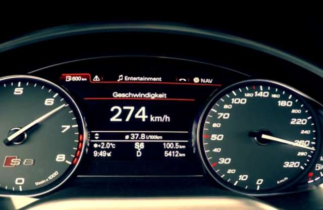 Így gyorsul 280 km/h-ra a 760 lóerős Audi S8 Talladega
