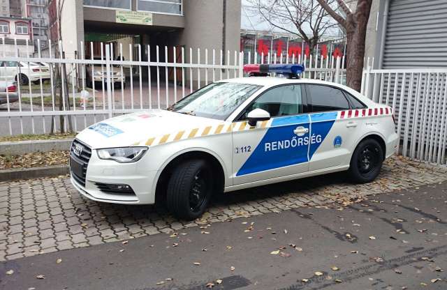 Audi, Mercedes és Skoda rendőrautók 3,9 milliárd forintért