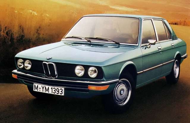 Ő az a francia bácsi, aki minden idők legszebb BMW-it rajzolta