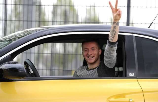 Reus három évig hajtott jogsi nélkül, 169 millióra büntették