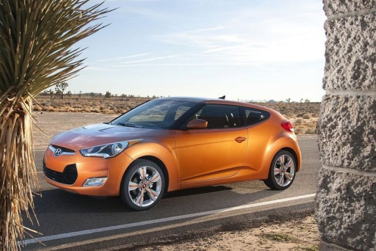 HYUNDAI VELOSTER