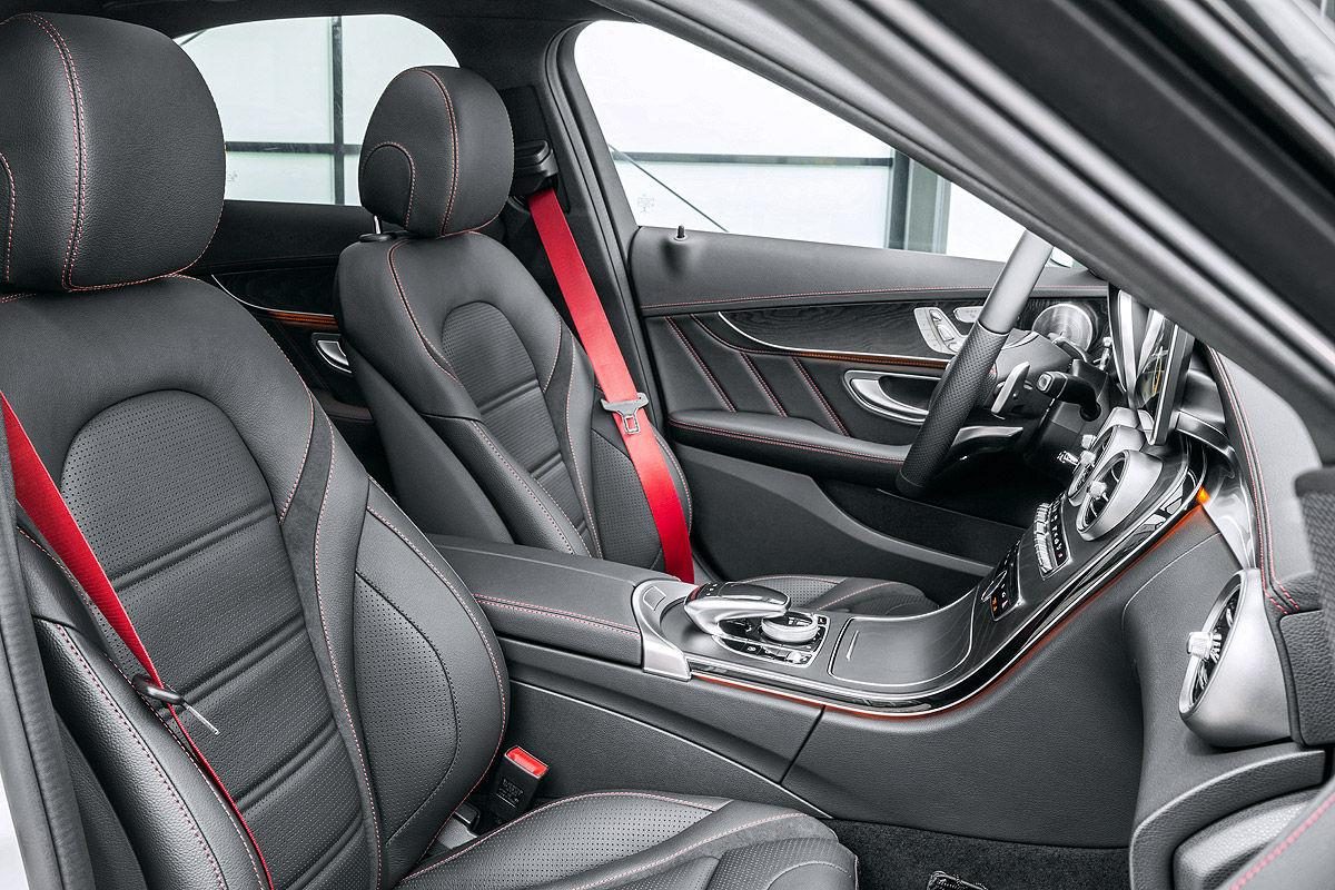 MERCEDES-BENZ C-OSZTÁLY