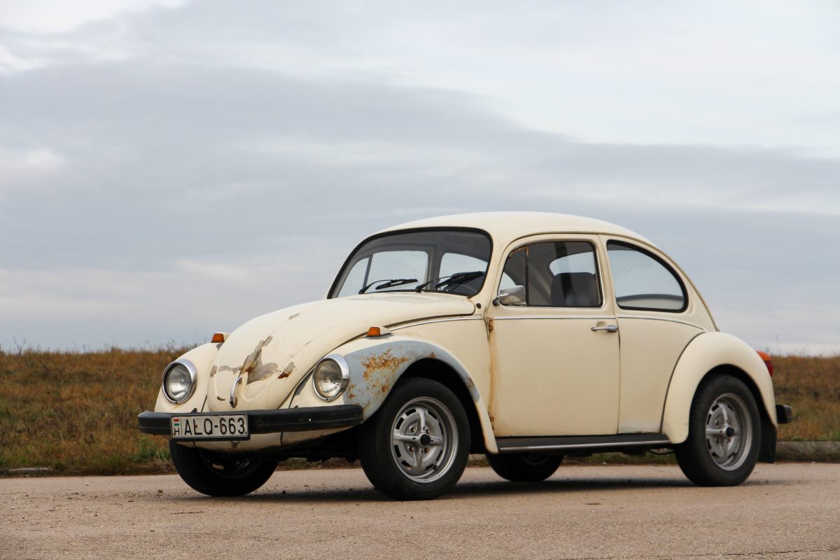 VOLKSWAGEN 1300