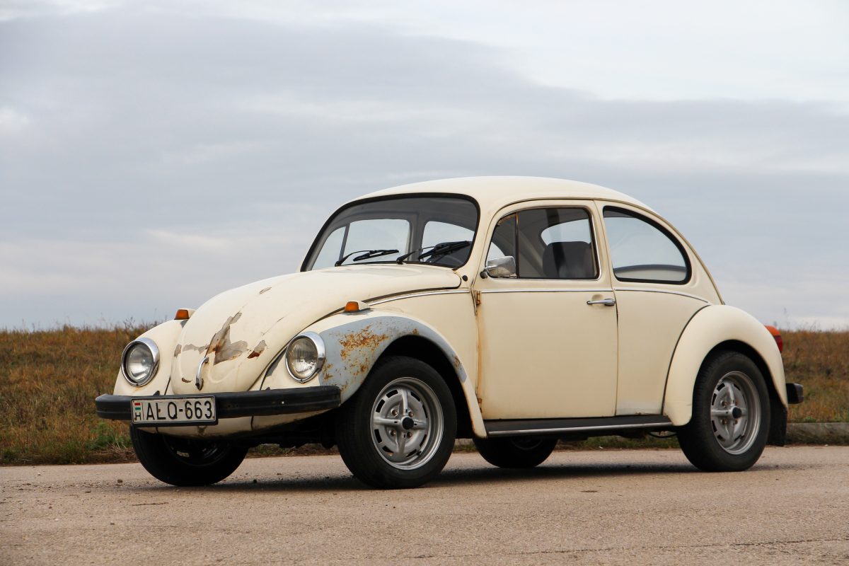 VOLKSWAGEN 1300