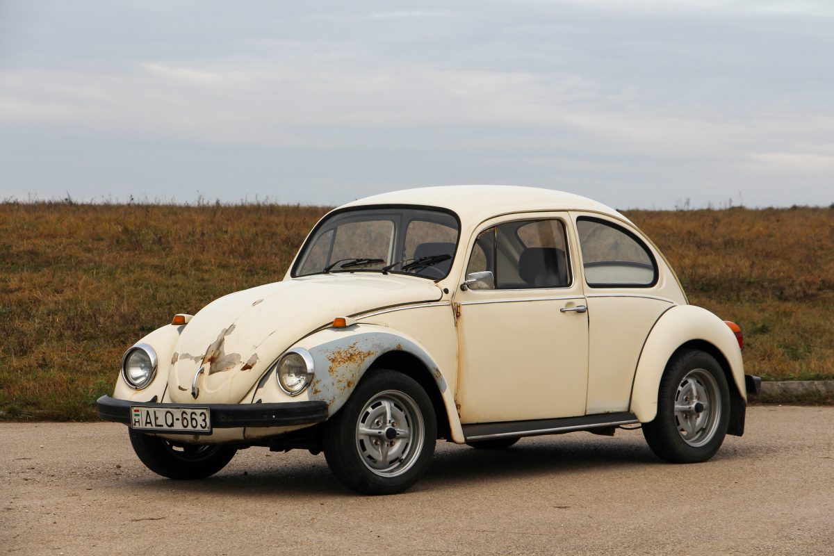 VOLKSWAGEN 1300