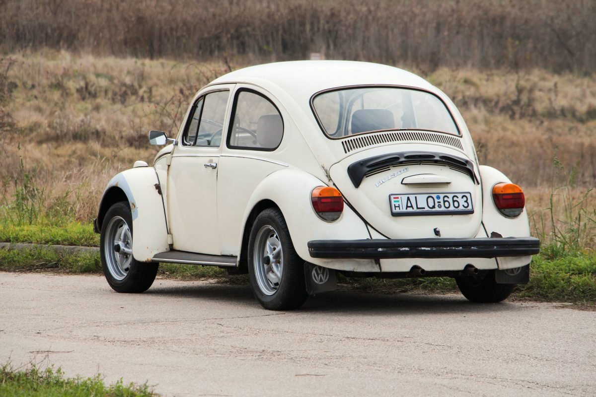 VOLKSWAGEN 1300