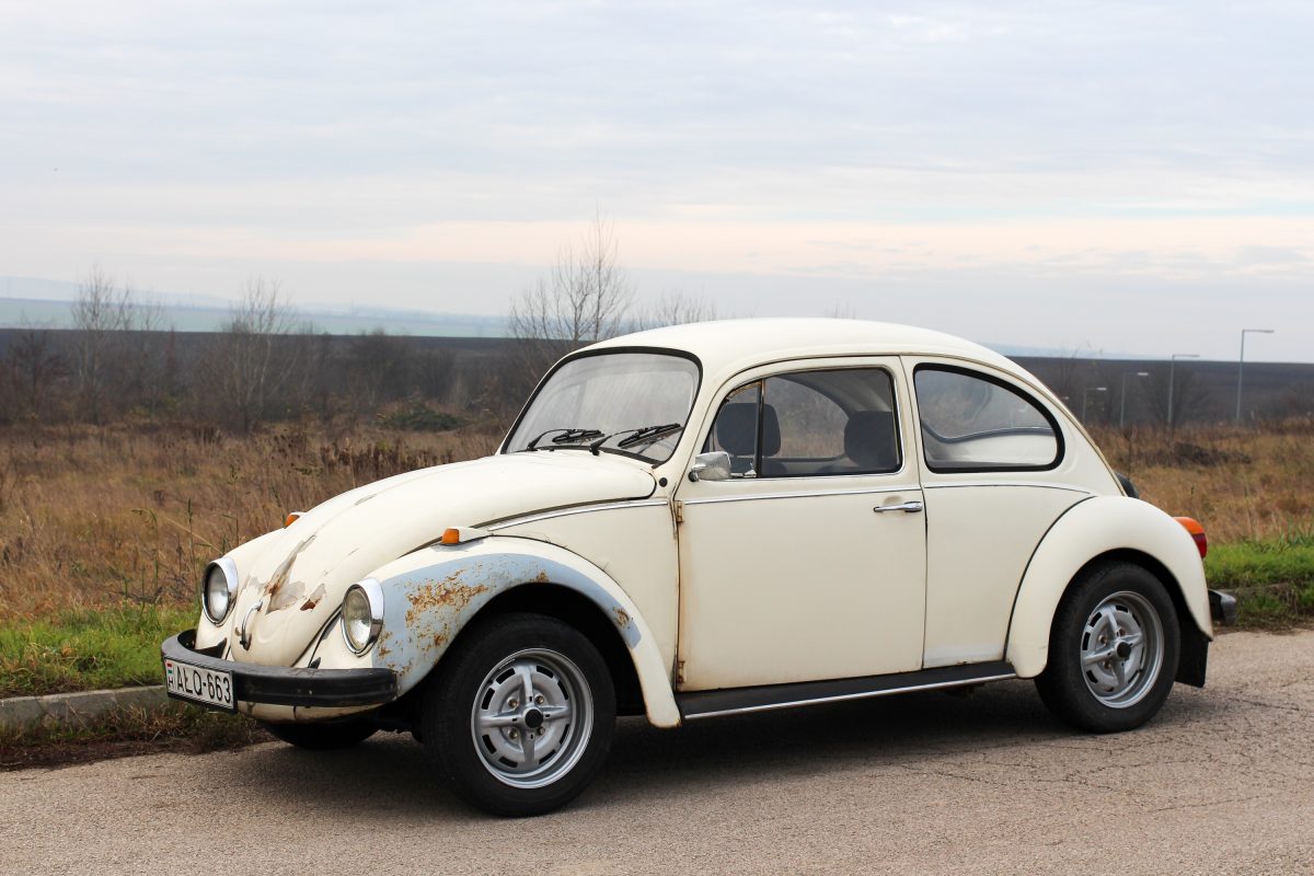 VOLKSWAGEN 1300