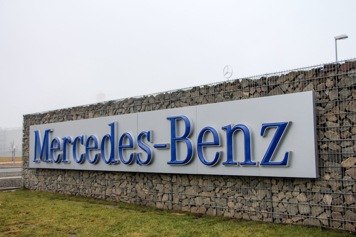 MERCEDES-BENZ