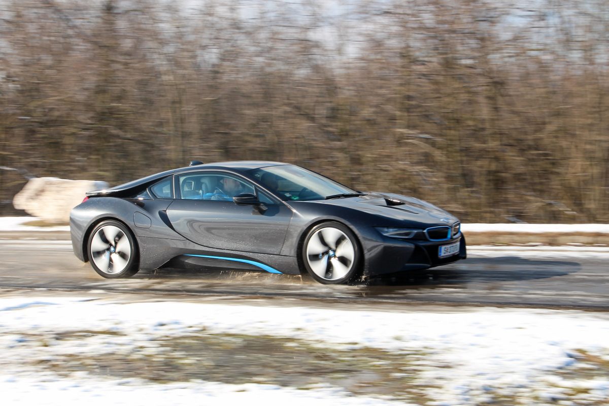 BMW I8