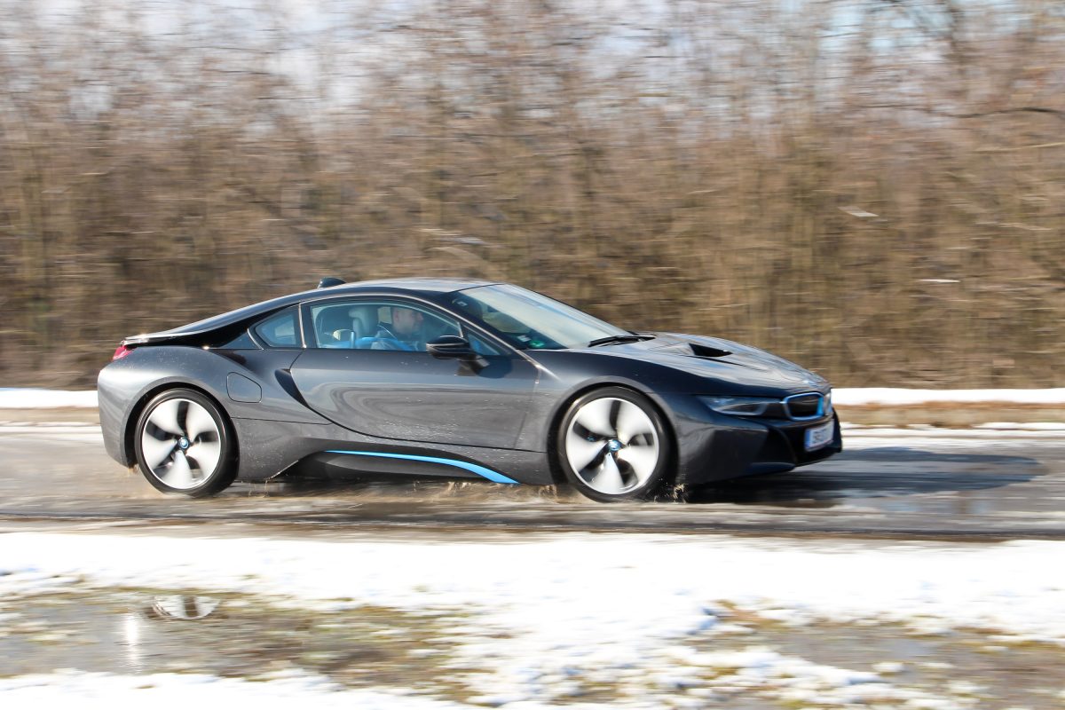 BMW I8