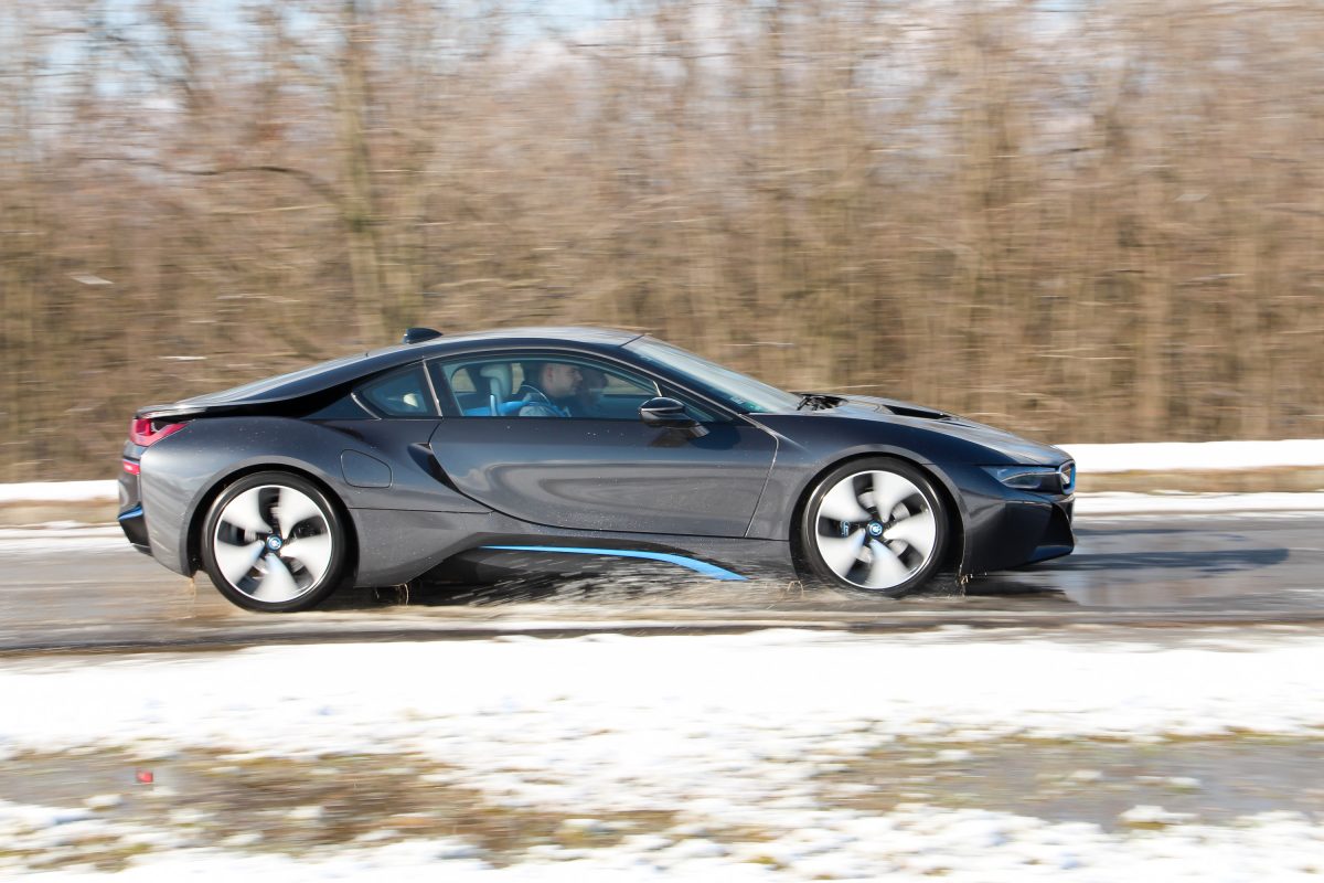 BMW I8