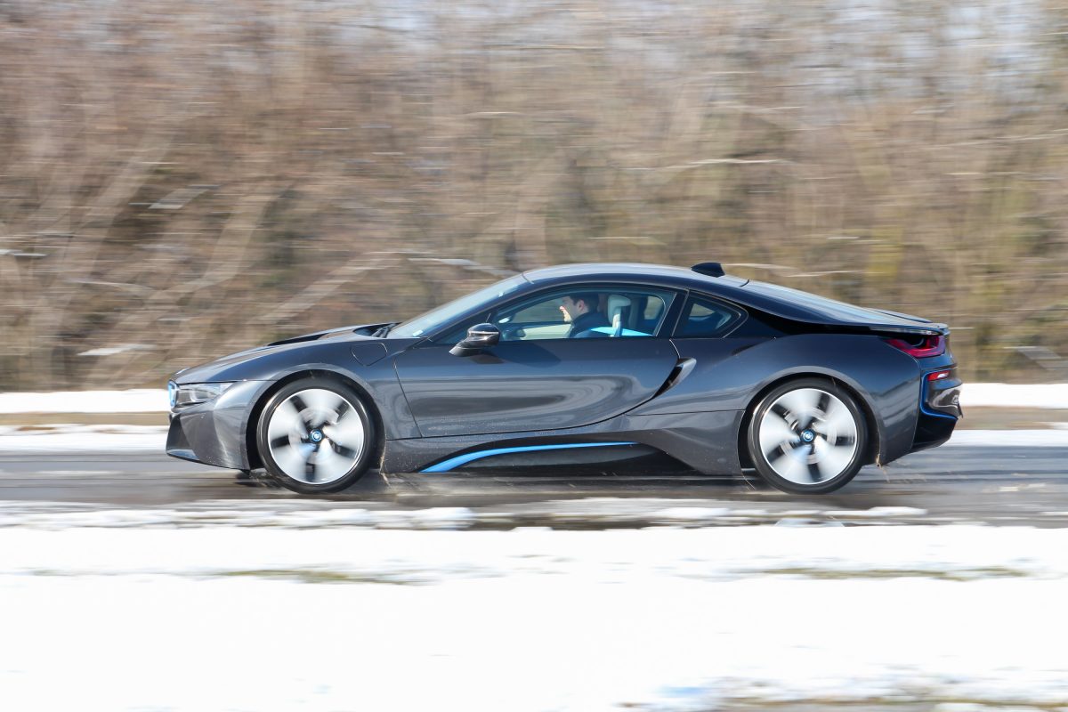 BMW I8