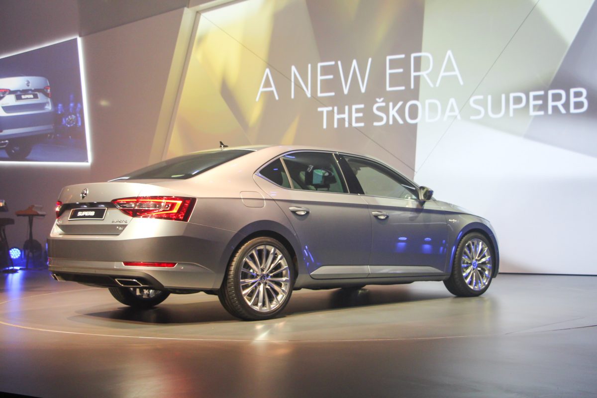 SKODA SUPERB