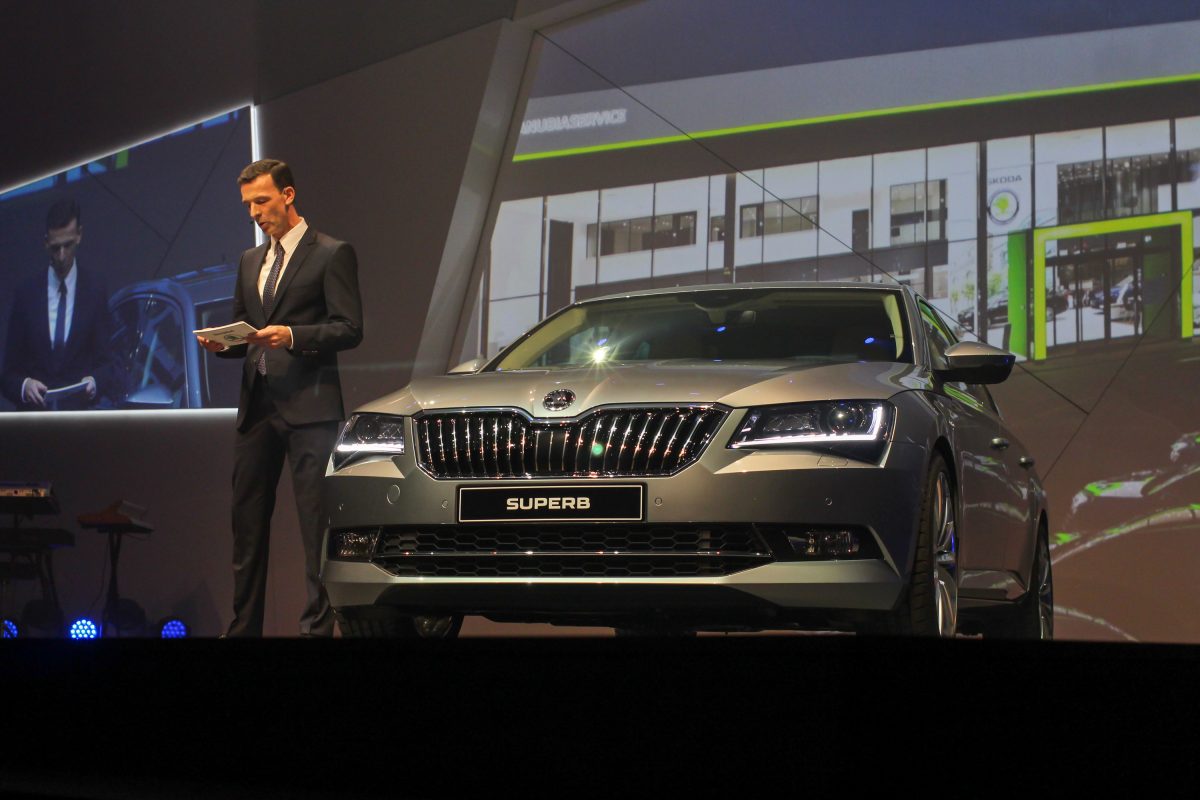 SKODA SUPERB