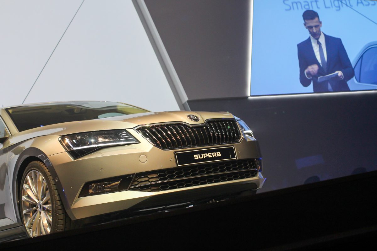 SKODA SUPERB