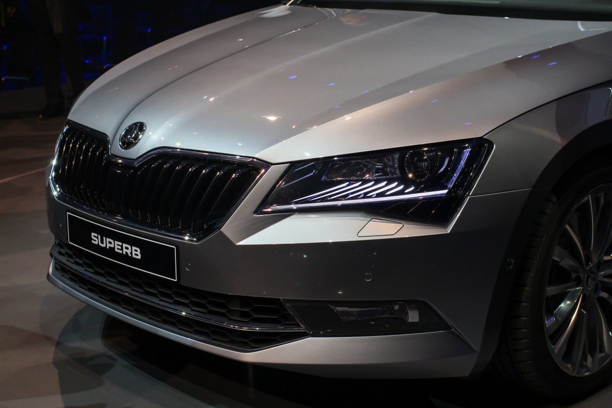 SKODA SUPERB