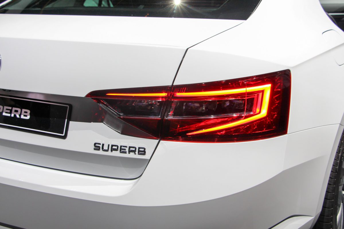 SKODA SUPERB