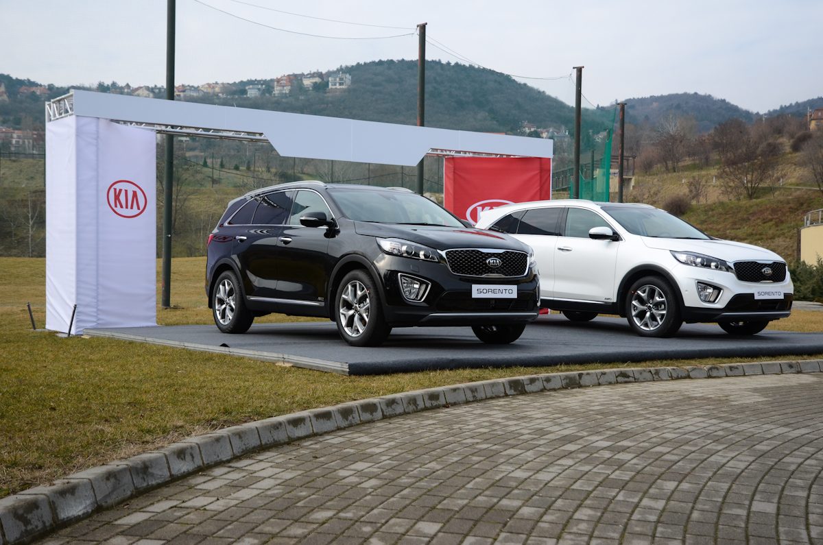 KIA SORENTO